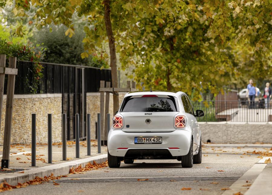  Smart EQ ForFour Edition One (W453) 2019 года  (WW) (фото 24 из 31)